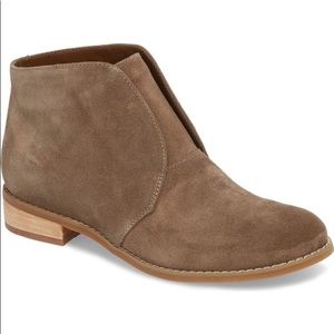 🌻3 for $25 SALE- Blondo Verona Waterproof Suede Ankle Booties